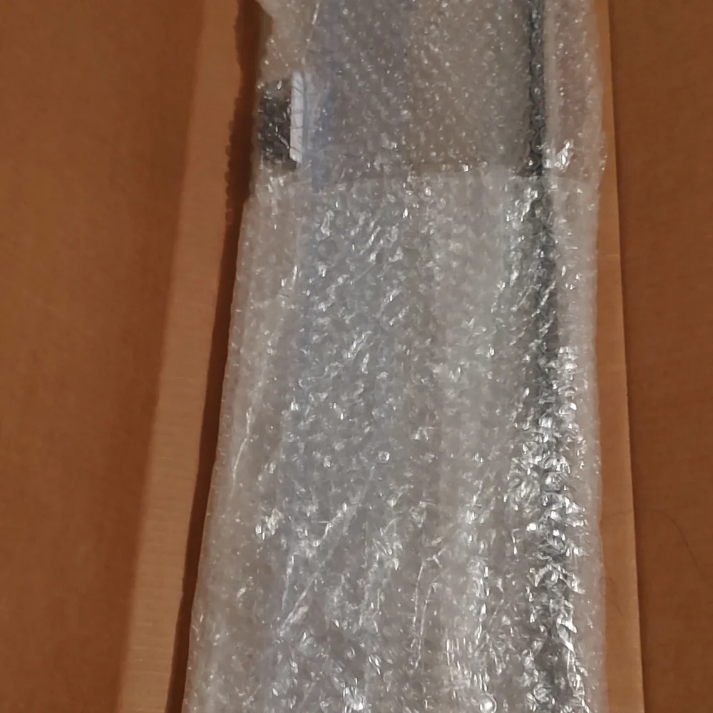 36*18 Aqueon Breeder Hinged Glass Lid Tank.